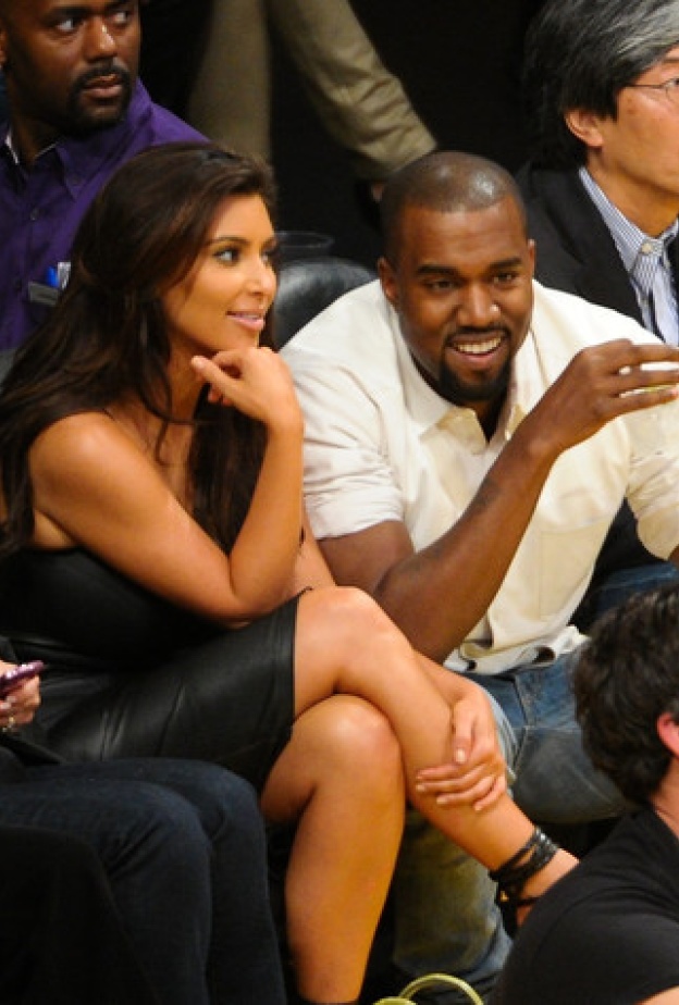 كيم كاردشيان تهدي صديقها لمبرغيني بـ750 ألف دولار