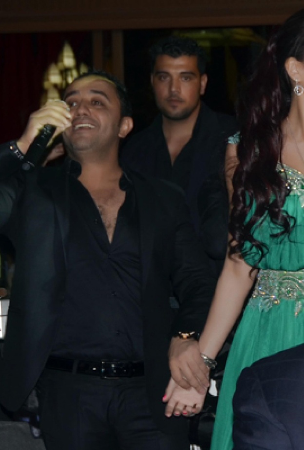 بالصور..دومينيك والديك يفتتحان الموسم الصيفي