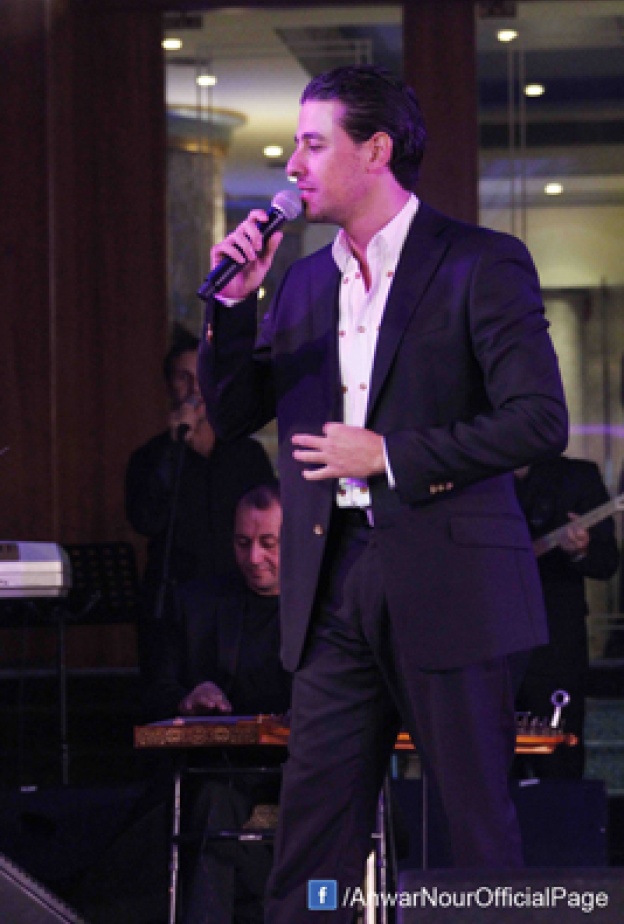 أنور نور يتألق في العيد