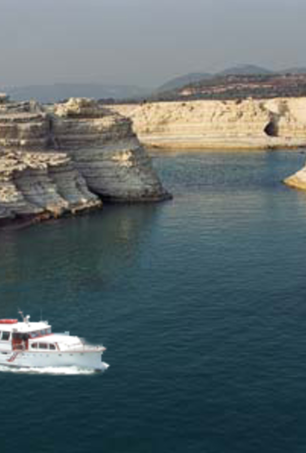 اللاذقية تكتظ بالسائحين في عطلة عيد الفطر