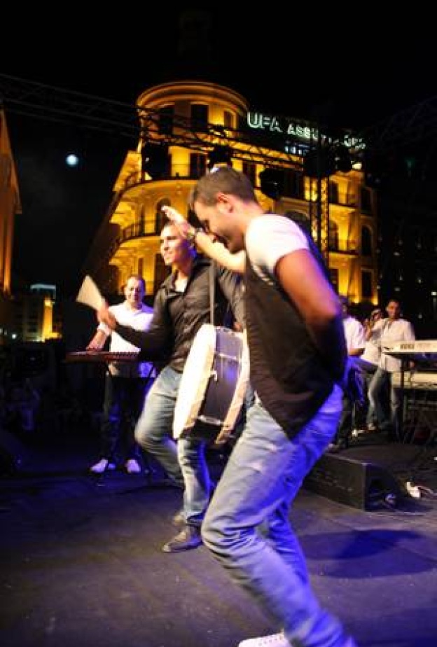 سعد رمضان و ديو  مع والدته