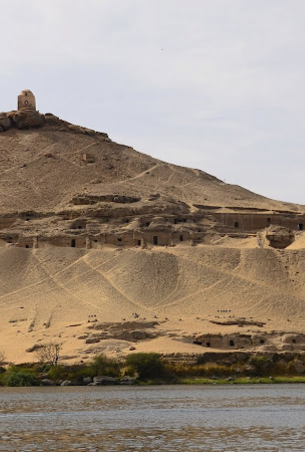 مقابر النبلاء، أسوان