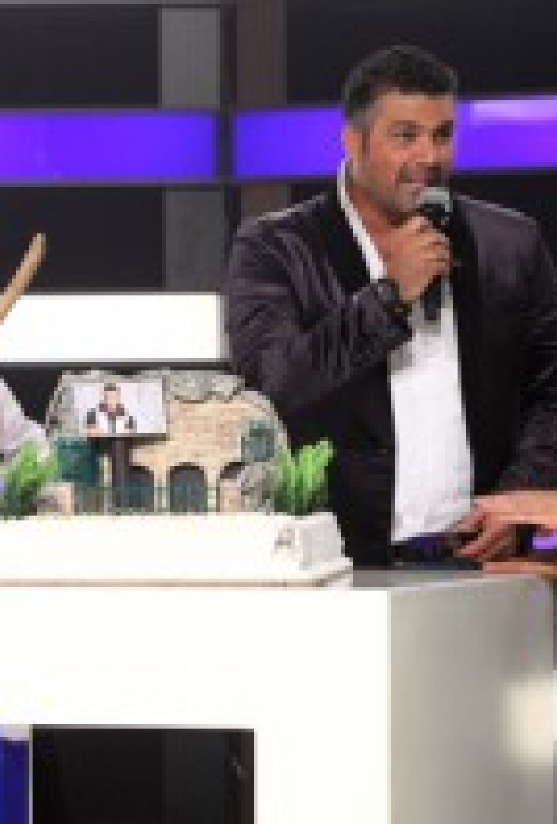 فارس كرم خلال برنامج sorry bass  