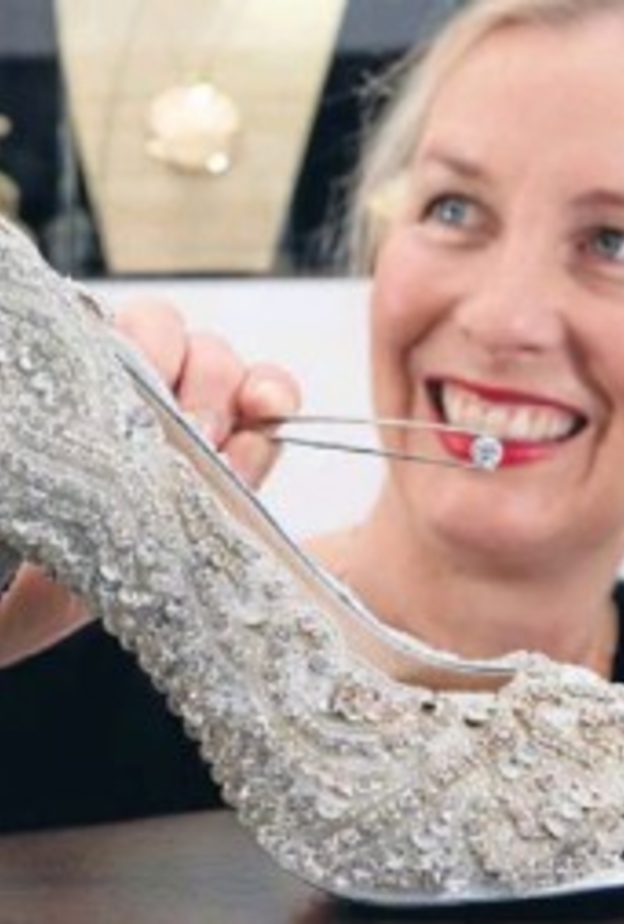  أغلى حذاء في العالم بـ 500 ألف دولاراً