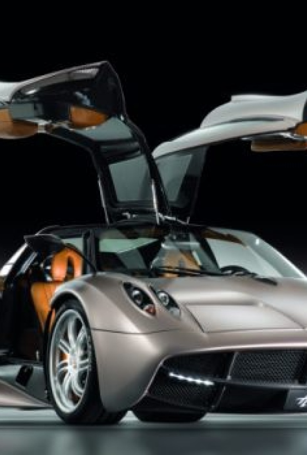 pagani huayra سيارة كيم كارداشيان الجديدة