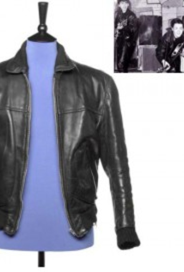 سترة جلدية لـ جورج هاريسون  بـــ 176 ألف دولار