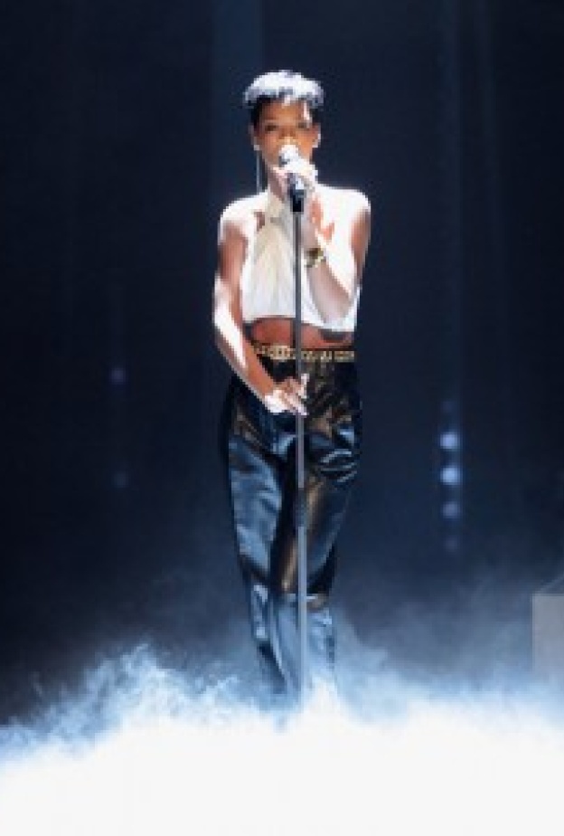 ريهانا تكرّم ذكرى جدتها بـ 1.75 مليون دولار