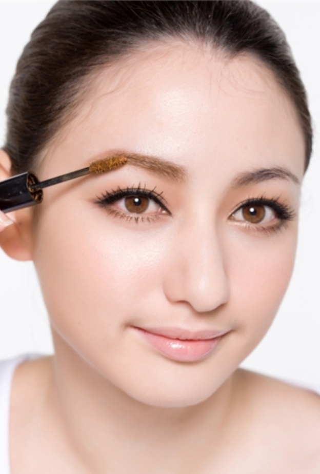 صبغ الحواجب