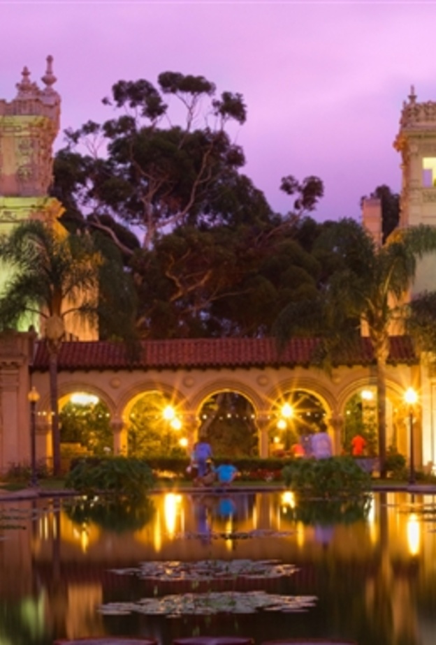 Casa de Balboa at Dusk