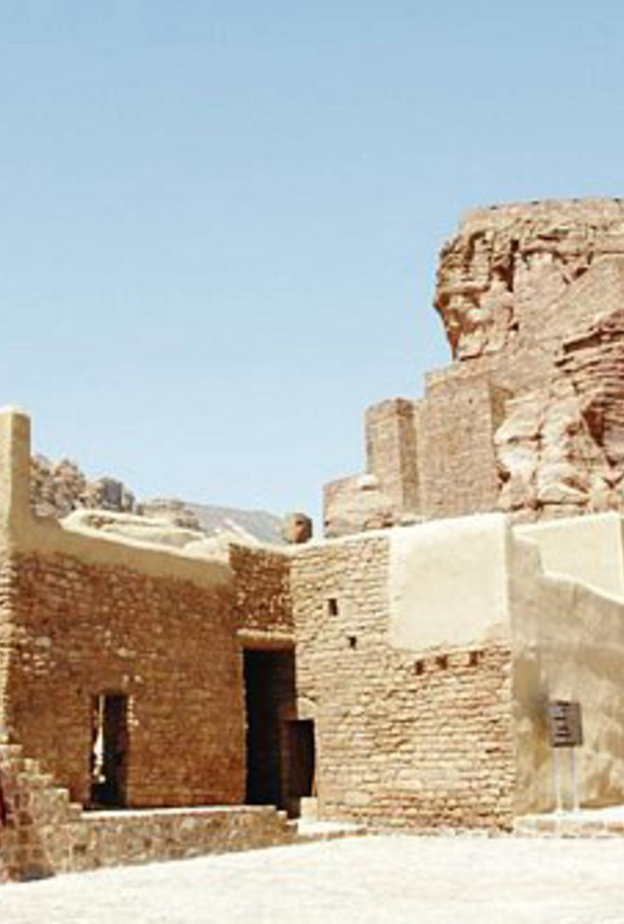 من أثار المنطقة