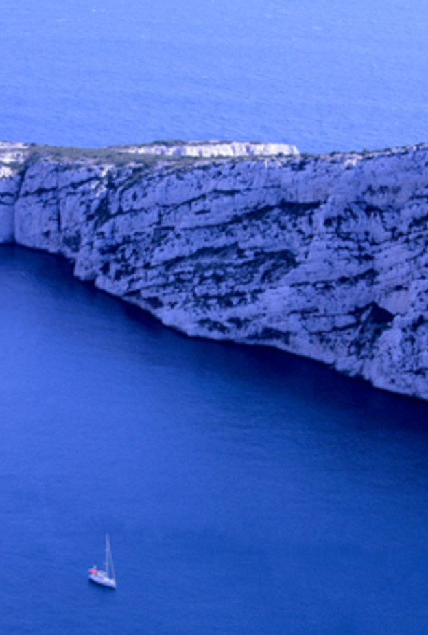 Calanques في فرنسا بالقرب من مارسيليا