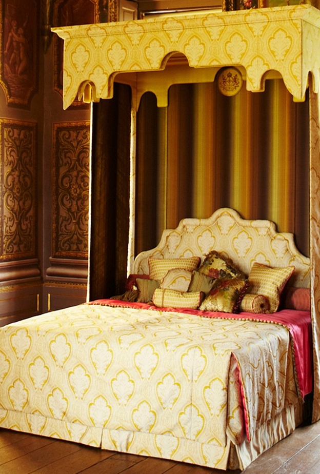 أحدى أسرة Savoir Royal State