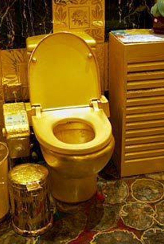 مراحيض من الذهب