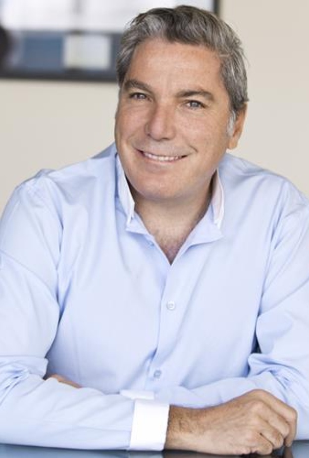 الإعلامي علي جابر