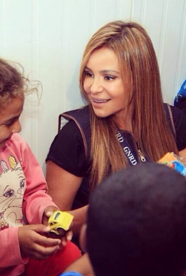 كارول سماحة تزرع الفرح بين اطفال سوريا في مخيم الزعتري