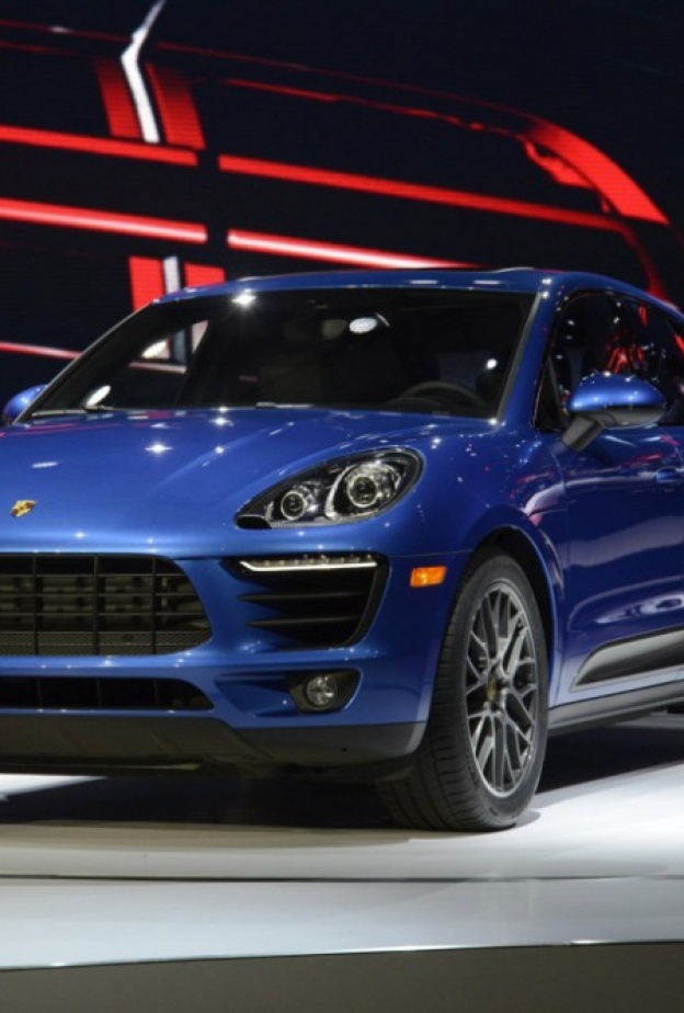 أفخم سيارات الدفع الرباعي لعام 2015