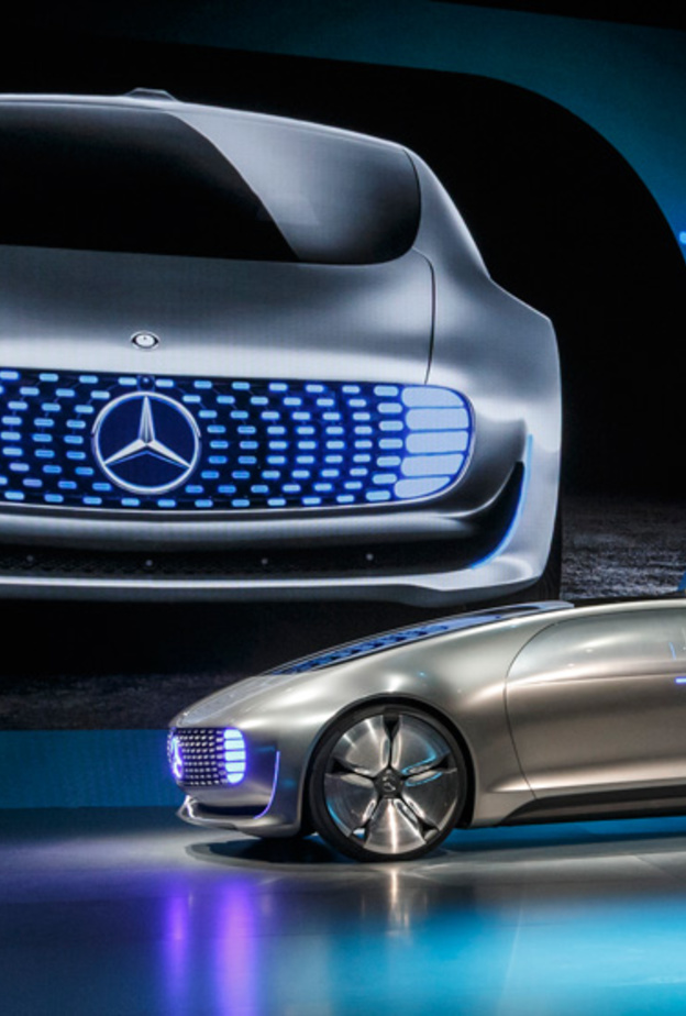 مرسيدس-بنز F 015 سيارة مستقبلية ذاتية القيادة
