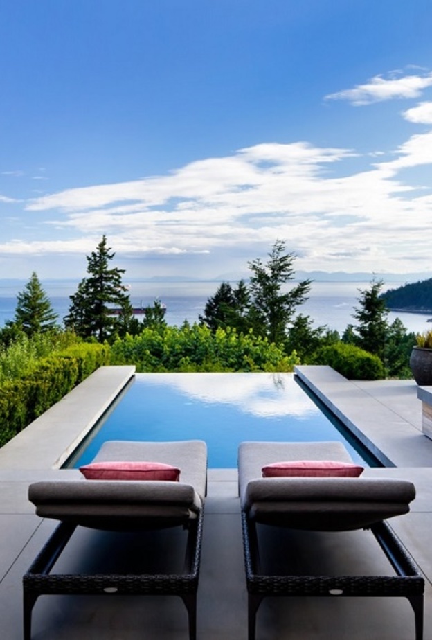 مسبح خاص بفيلا ذات إطلالة رائعة في استراليا