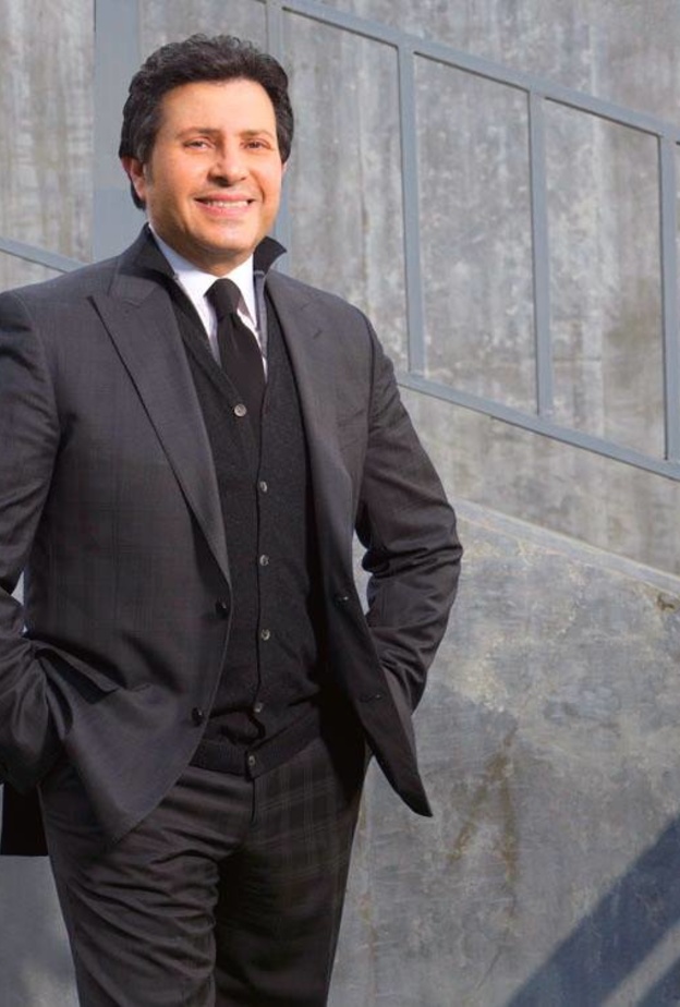 نقيب الموسيقيين هانى شاكر يمهد لقرارات صادمة