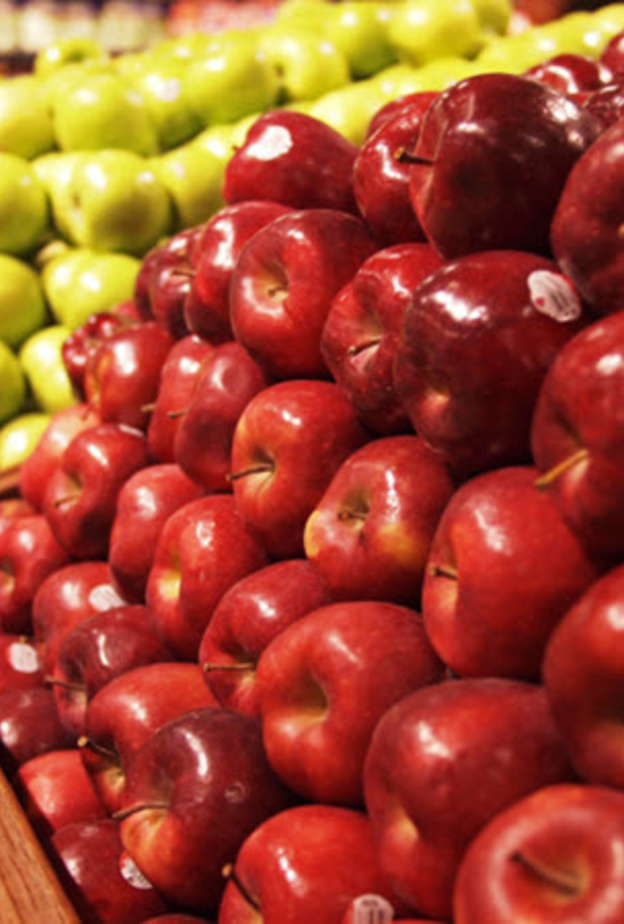 يغني التفاح عن زيارة الطبيب لما له من فوائد صحية كبيرة