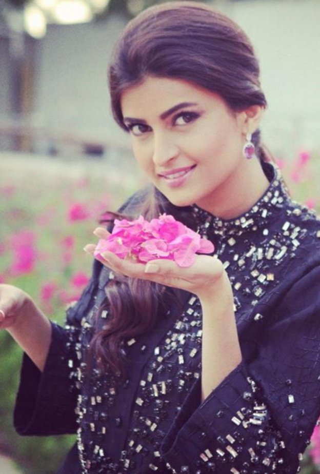 الاعلامية علا الفارس