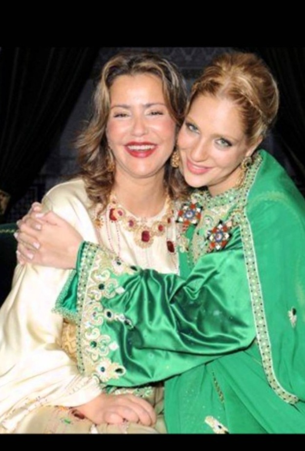 لالة سكينة مع والدتها لالة مريم فى حفل زفافها