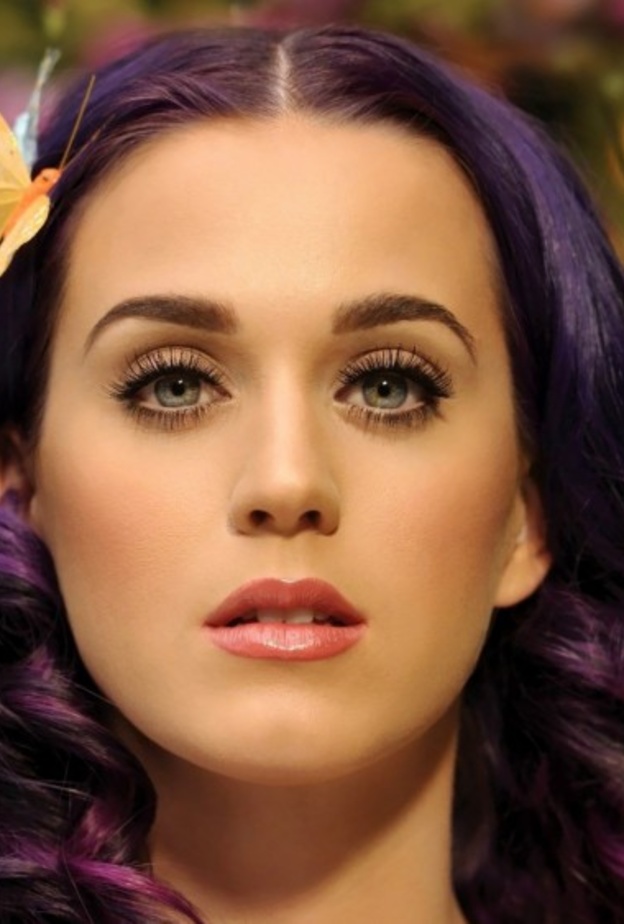 العناية الشخصية شرط اساسى لمن يرغب فى مواعدة كاتي بيري