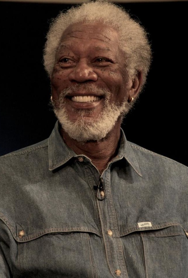 مورغان فريمان سينتقل بين القاهرة واسطنبول