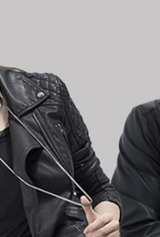 الممثلة التركية سيريناي ساريكايا و حبيبها الممثل كرم بورسين.