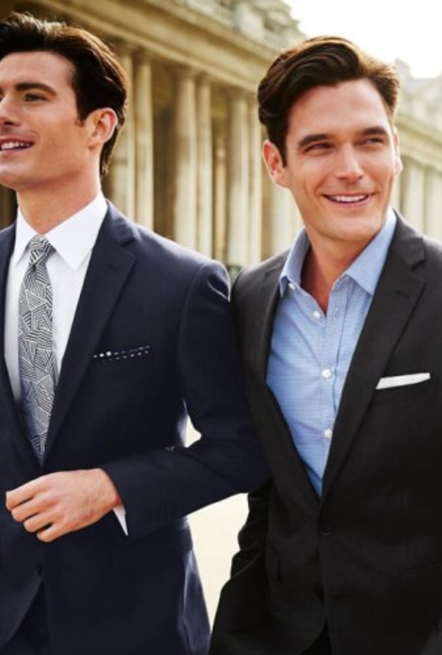 طريقة لباسك في العمل تحدد نظرة الآخرين اليك