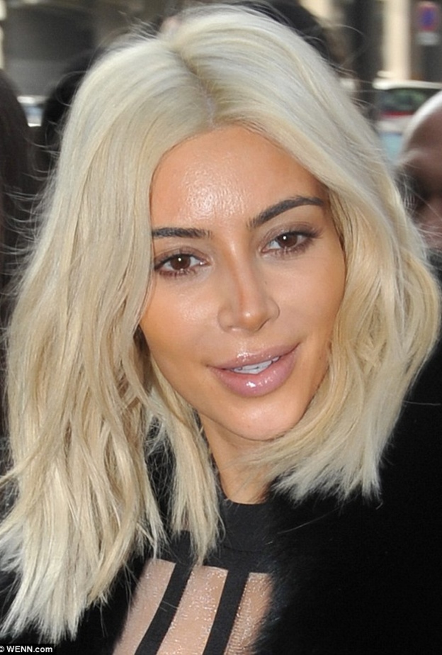 كيم كارداشيان وخطأ في تحديد الأنف