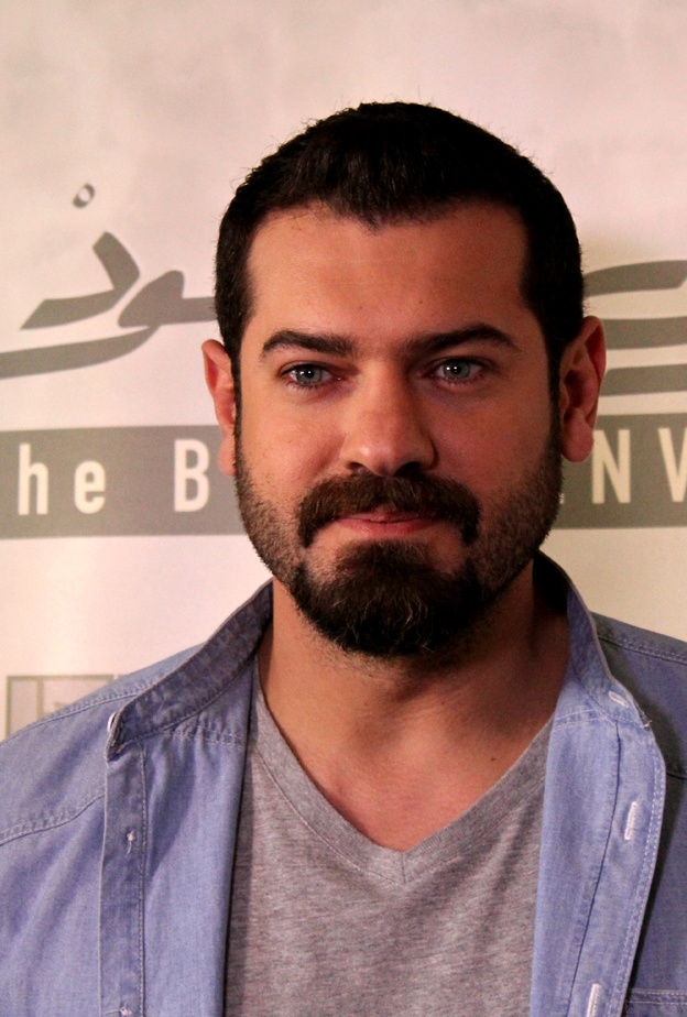 أمين أخفى مرضه عن والدته حتى لا تتطور حالتها الصحية الصعبة 