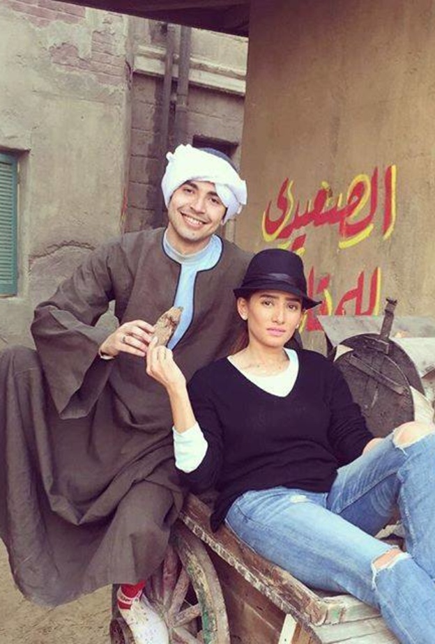 البعض تحدث بلسان محمد أنور واعتبره يقسم بأن توأميها ليسا ابنيه