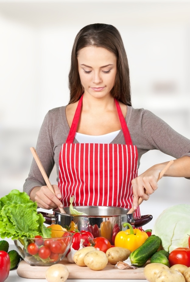 صعوبات تمنع الام من اعداد الطعام الصحي لاسرتها