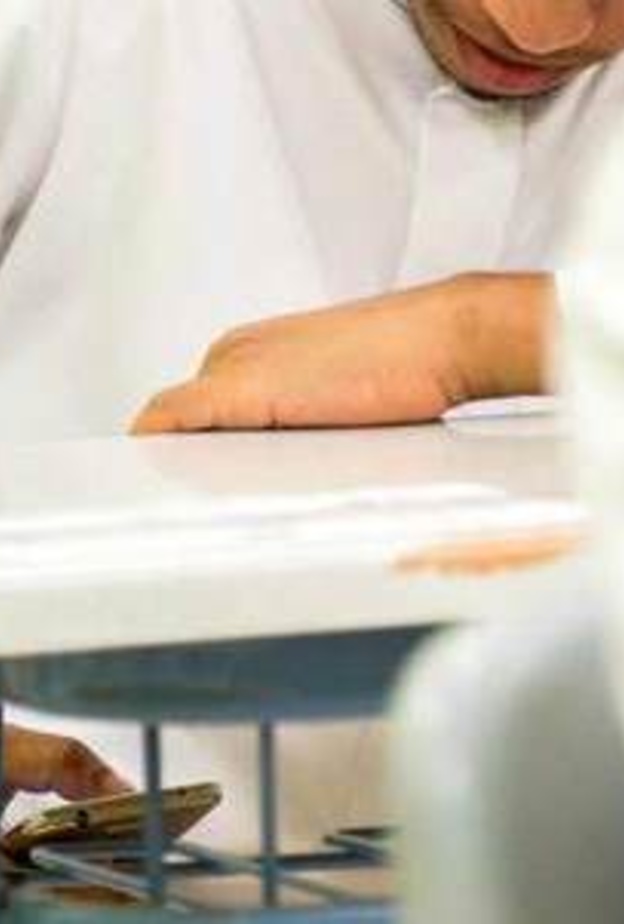 تربية الامارات تسجل اول حالة غش في الثانوية العامة 