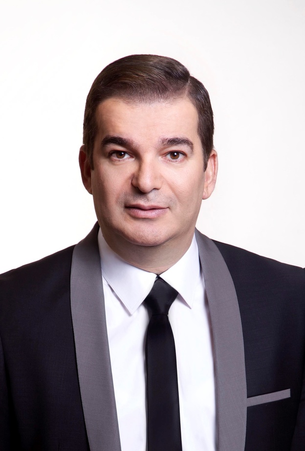 طوني خليفة كان اكثر هدوء واحترافيه ببرنامج الشريان 