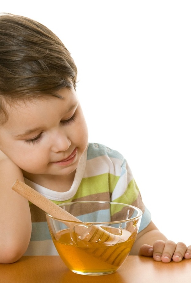 يحتوي العسل على بكتيريا لن يتحملها طفلك الرضيع 