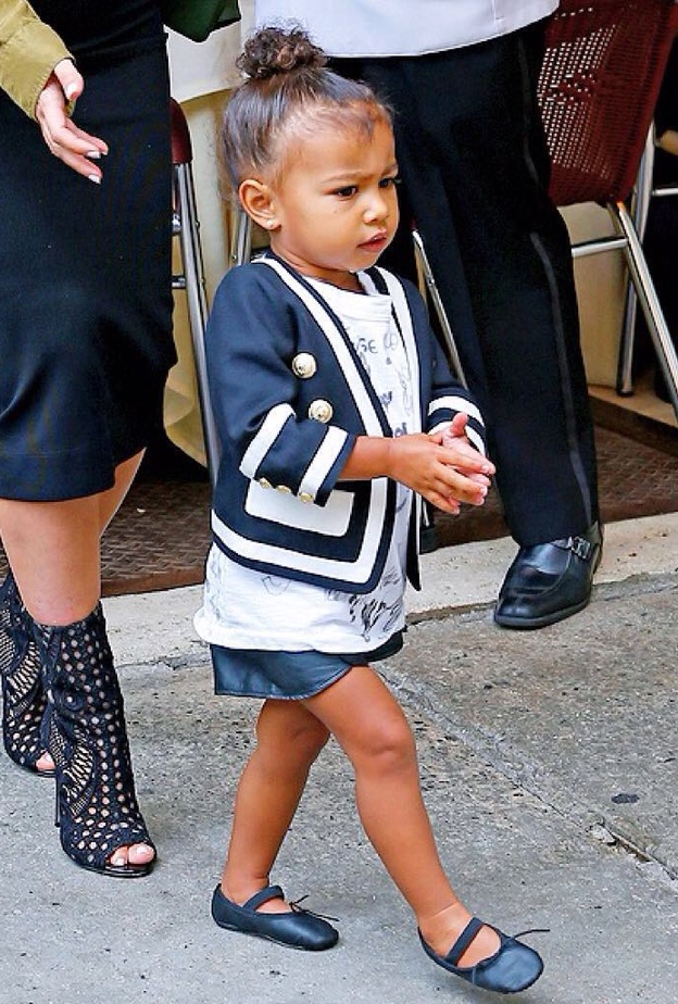 ابنة كيم كارداشيان هي من الأطفال الأكثر عصرية