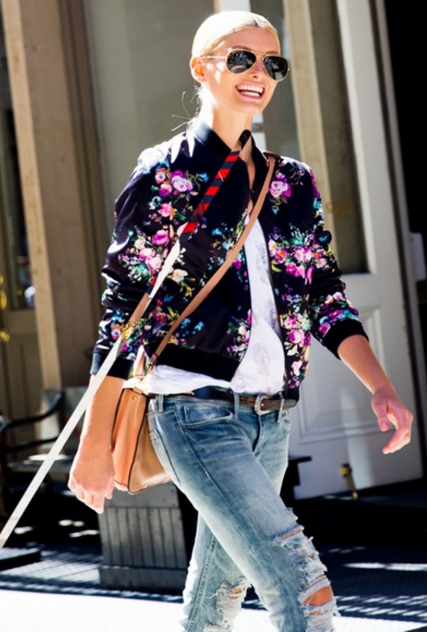 اختاري توب مزينة بالورود لاطلاة رمضانية منعشة