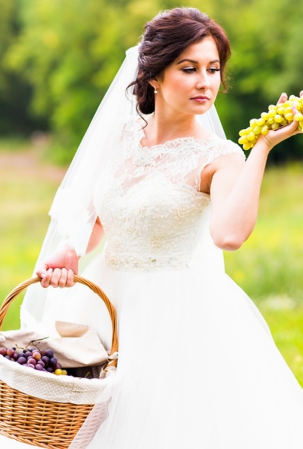 ضعي قطع الخيار لمدة 10 دقائق على الاقل على عيونك