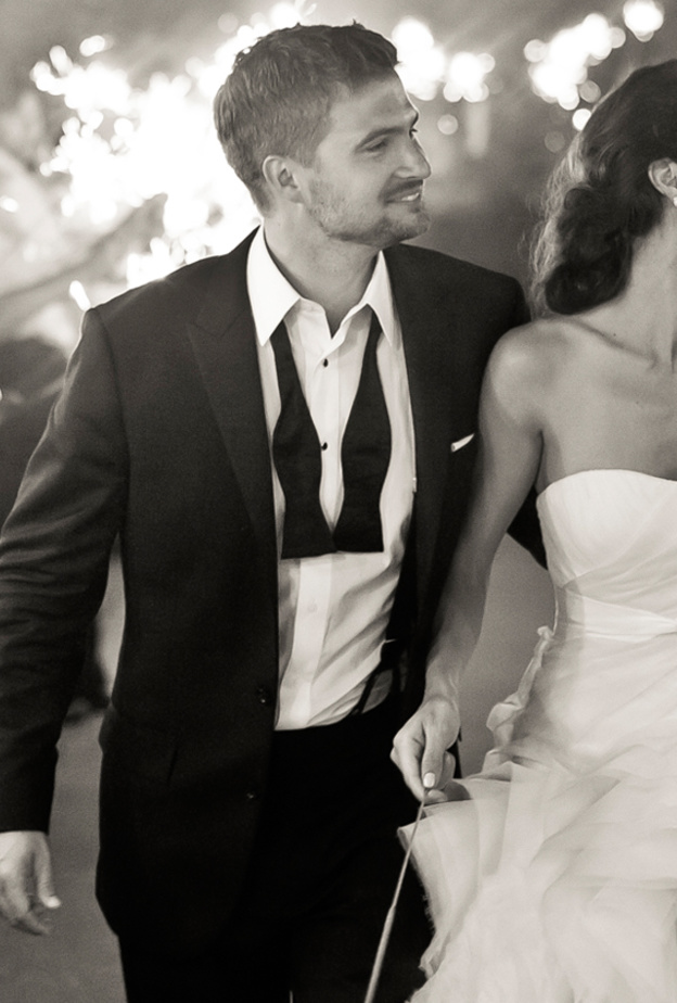 قومي بتقسيم عدد المدعوين إلى قسمين متساوين