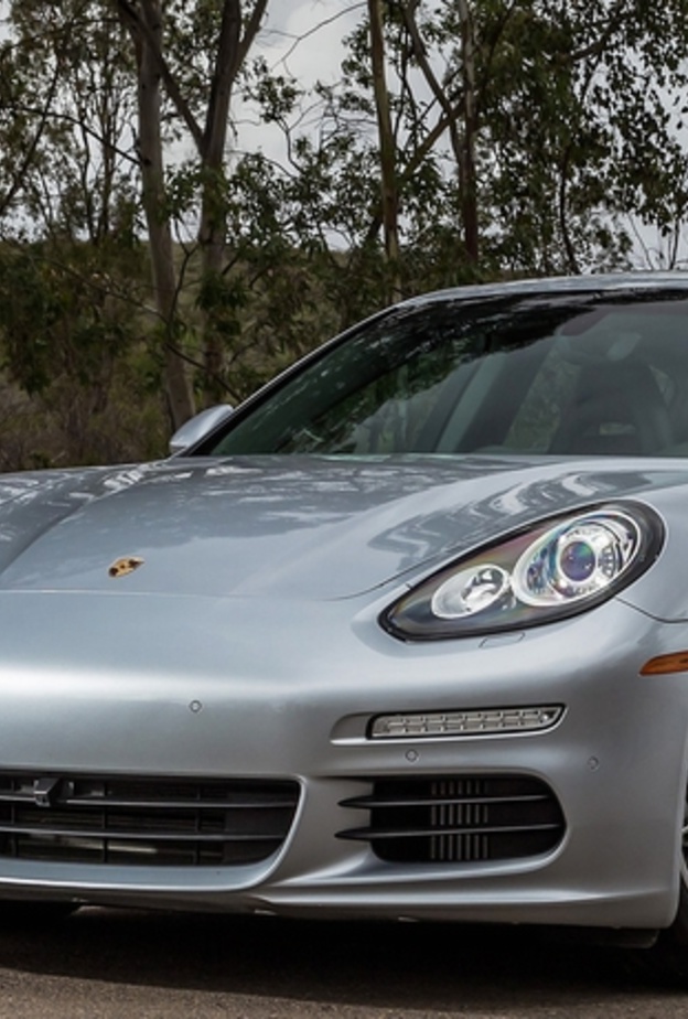 بورش تكشف عن اول صورة رسمية لموديل باناميرا الجديد