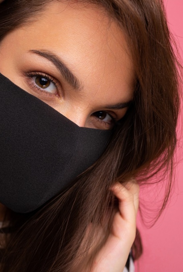 أدلة تؤكد فعالية الكمامة في الوقاية من فيروس كورونا