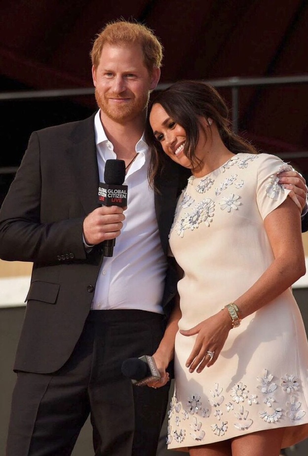 الأمير هاري يعاني من أزمة مالية بسبب إسراف ميغان ماركل