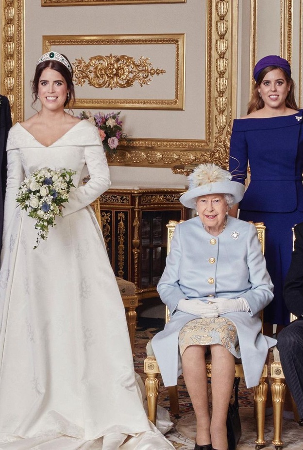 الأميرة يوجين تكشف عن هدية الزفاف المؤثرة التي قدمها لها جدها الراحل الأمير فيليب