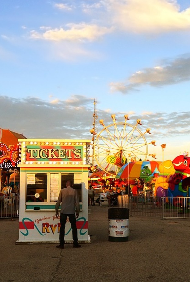 الكرنفالات المبهجة في ويسكونسن بواسطة islandworks