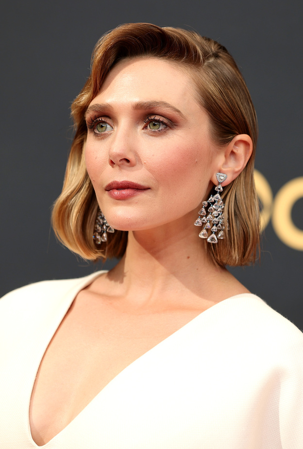 الممثلة الامريكية إليزابيث أولسن Elizabeth Olsen بمجوهرات شوبارد Chopard
