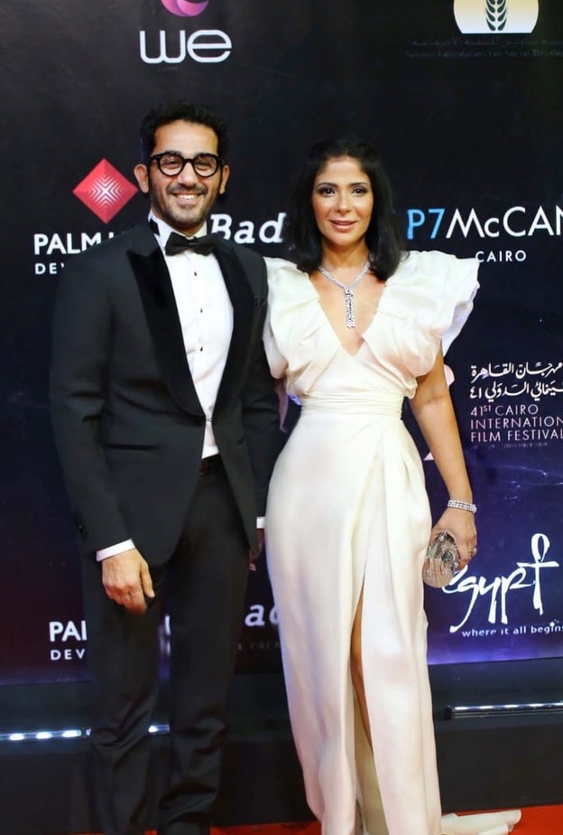 انستغرام منى زكي