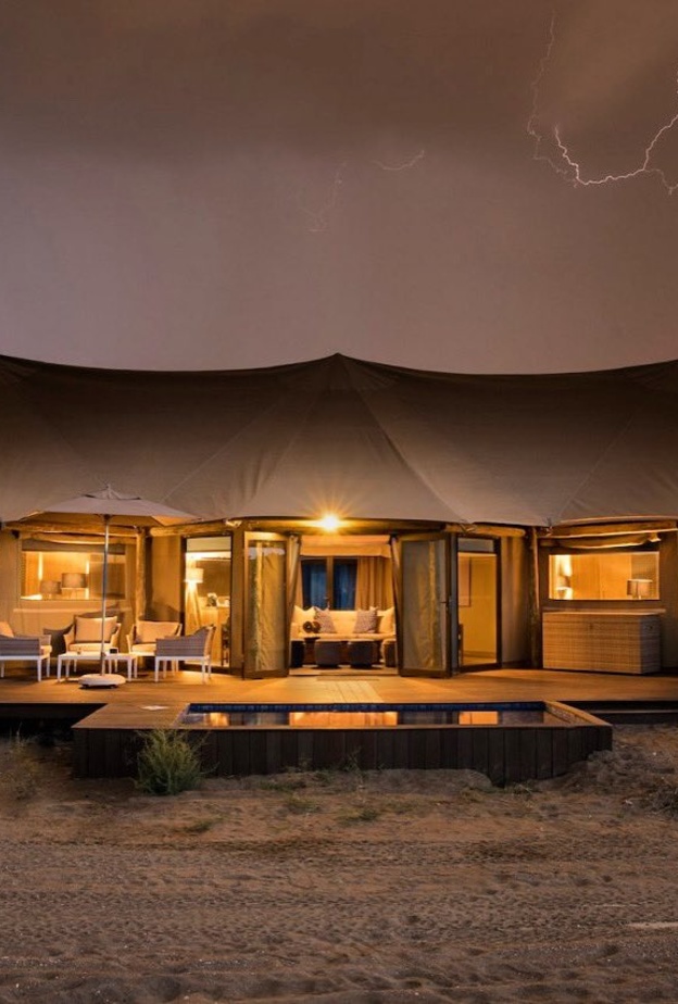 إقامة فاخرة وأجواء ساحرة وسط الطبيعة الخلابة بالشارقة