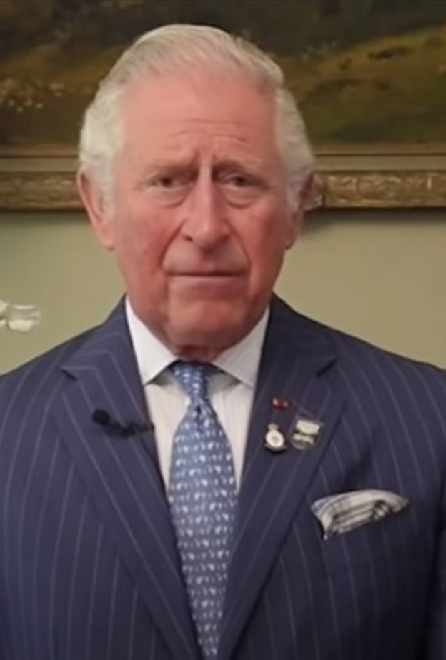 تعرفوا على آخر الكلمات التي تبادلها الأمير تشارلز مع والده الراحل الأمير فيليب